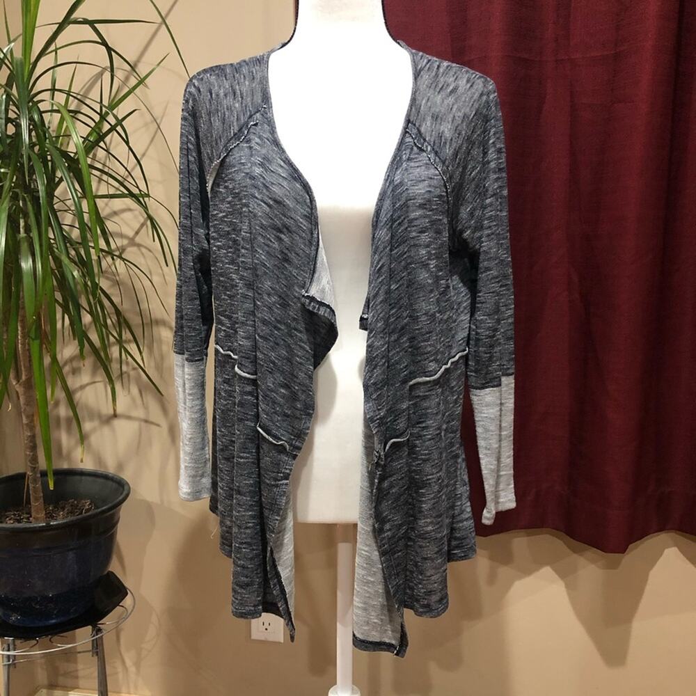 Maurices Gray Monochrome Color Block Cardigan Lig… - image 1
